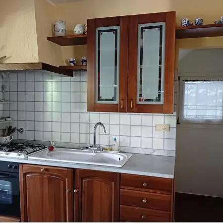 Quarto em Acomodações Particulares Con Giardino A Due Passi Dal Mare *
