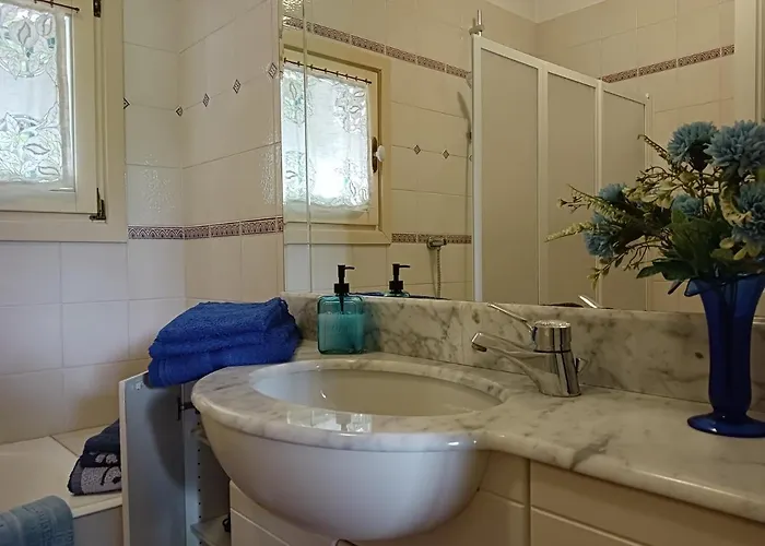 Con Giardino A Due Passi Dal Mare Privatunterkunft