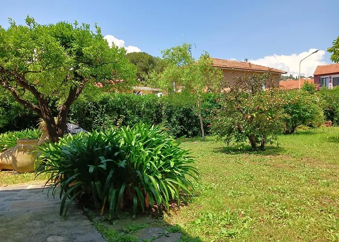 Con Giardino A Due Passi Dal Mare Privatunterkunft *
