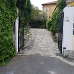Con Giardino A Due Passi Dal Mare Habitación en casa particular Imperia