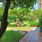 Habitación en casa particular Con Giardino A Due Passi Dal Mare *