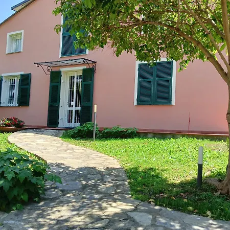 Homestay Con Giardino A Due Passi Dal Mare Imperia