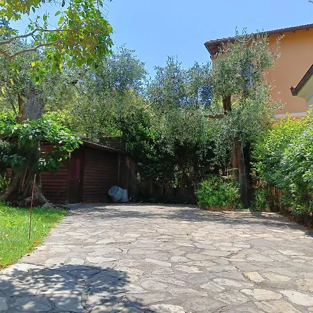 Con Giardino A Due Passi Dal Mare *