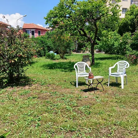Con Giardino A Due Passi Dal Mare