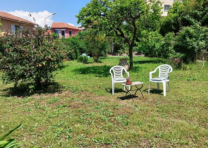 Con Giardino A Due Passi Dal Mare