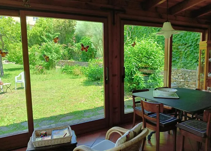 Con Giardino A Due Passi Dal Mare Habitación en casa particular Imperia